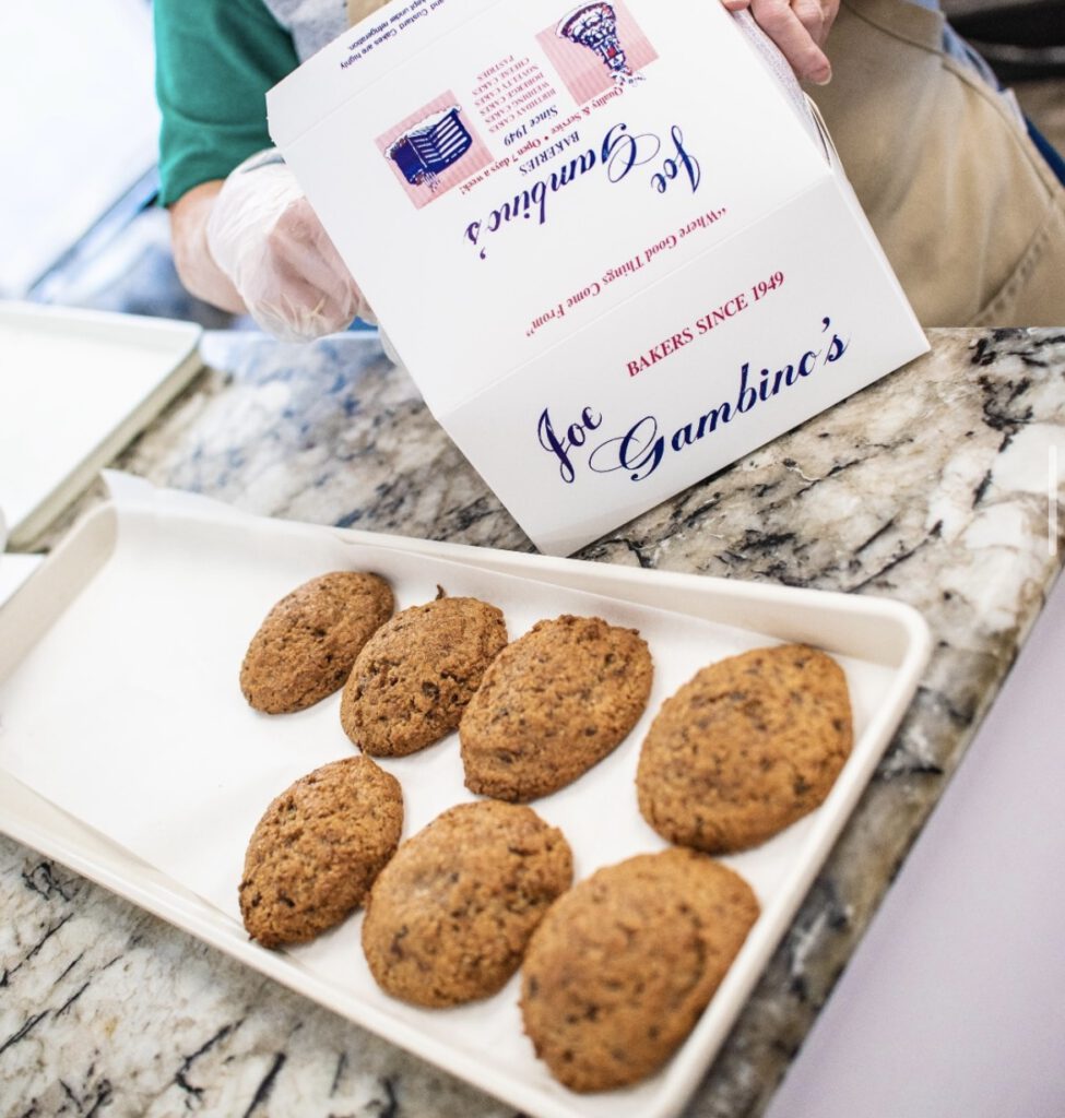 : Exactly which cookie variety was Tutti’s favorite has been lost to time over the last three decades. Maybe it was these? Either way, we’re happy to have our favorite bird’s support!