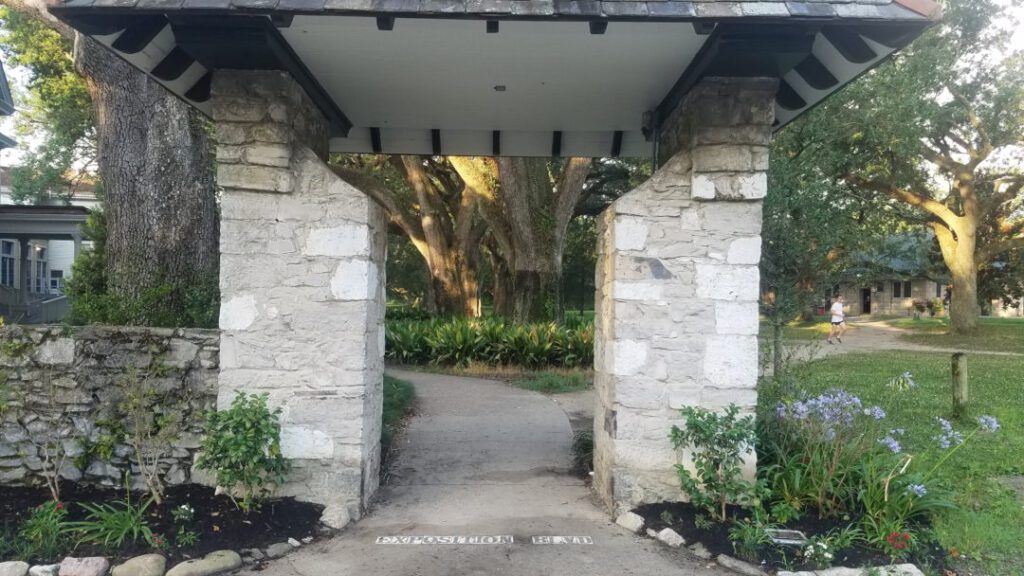 Exposition Boulevard can still be found today as a sidewalk along the downriver (or eastern) side of Audubon Park. This is at the corner of St. Charles Avenue and Exposition Boulevard. It was once paved with shells and was the thoroughfare that brought mule-drawn carriages to the Fair’s entrance.